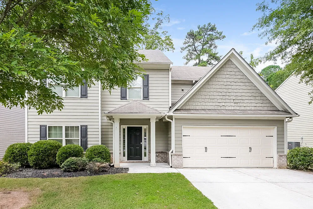 4 bed, 2.0 bath, 2250 sqft, $2,455 — Photo 1