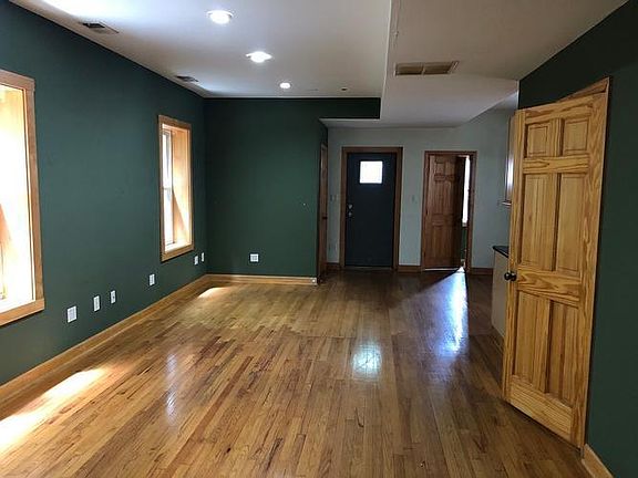1st floor living room