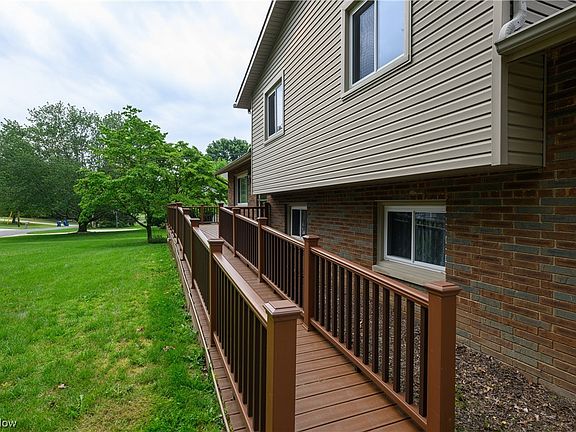 2nd image of 1284 Highwood Dr
