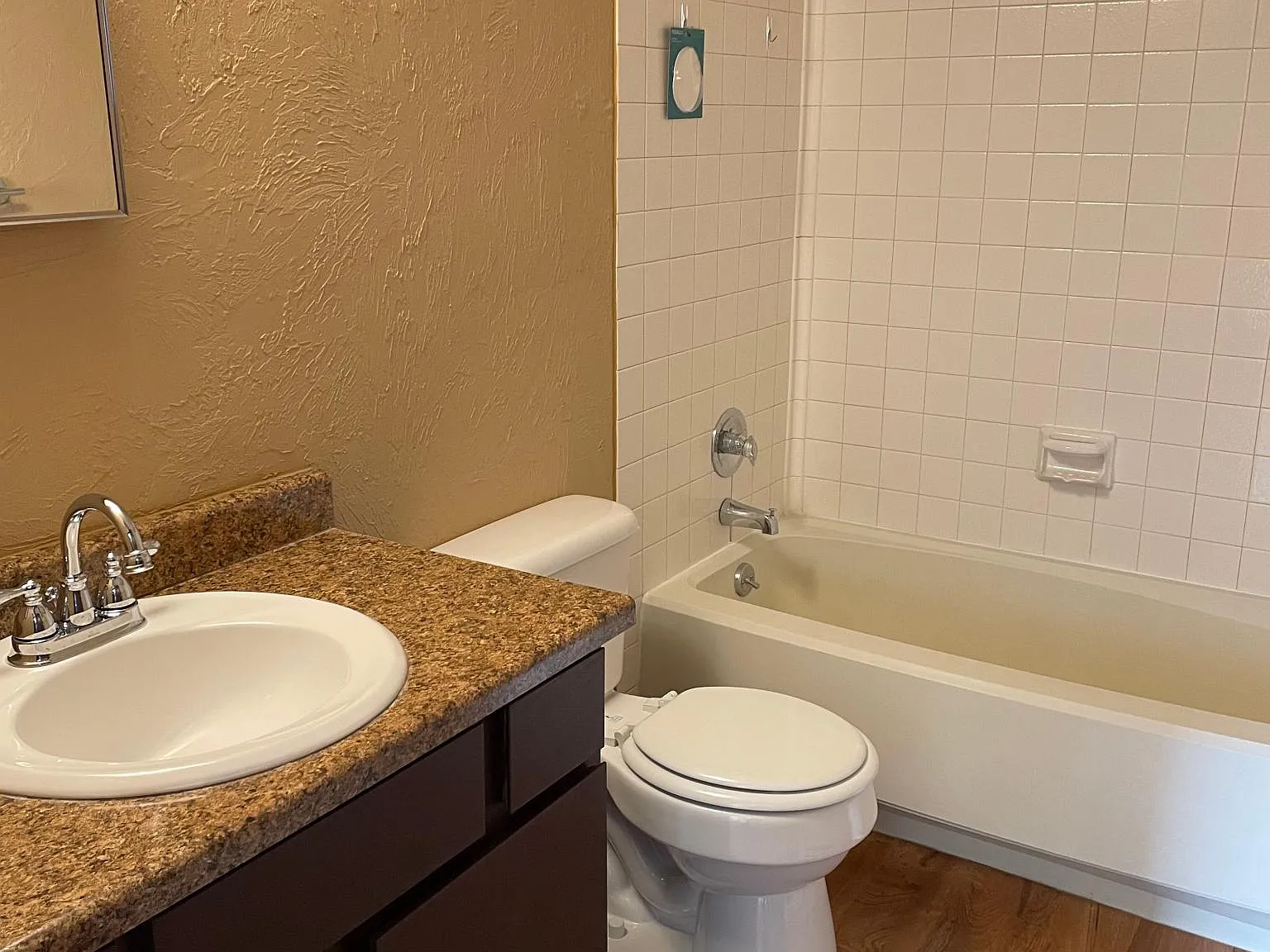 2 bed, $750 — Photo 4