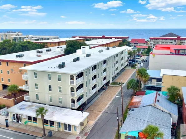26 Atlantic Avenue #202, Tybee Island, GA 31328