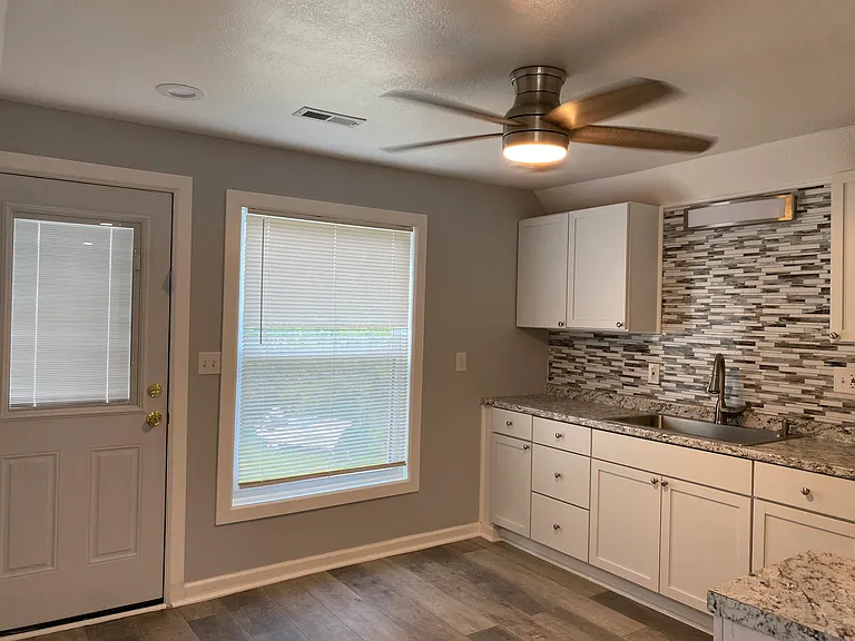 633 Fernwood Ave #2 — Photo 8
