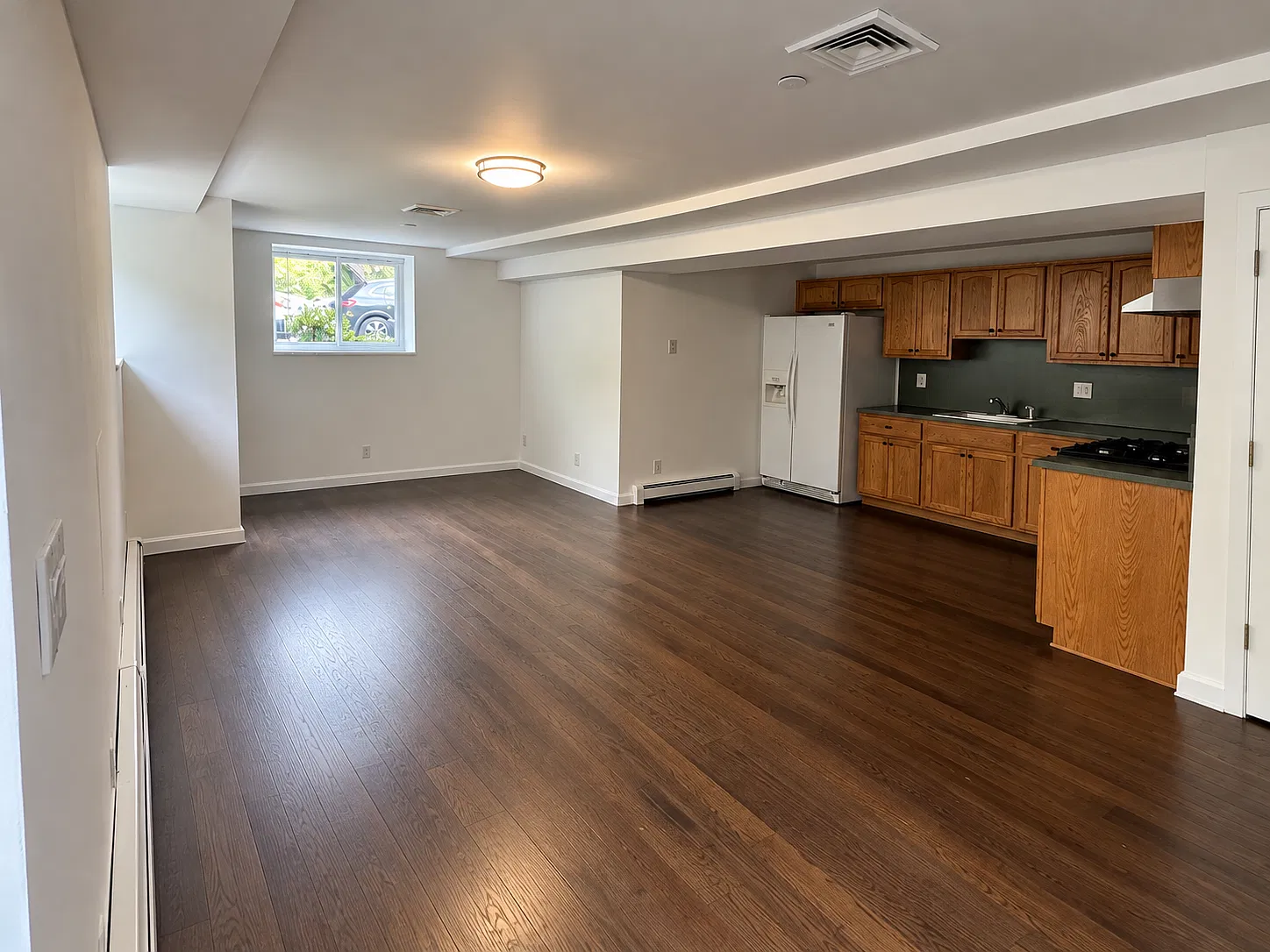 1 bed, 700 sqft, $1,800 — Photo 2