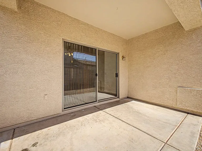 2050 N Arbor Ln — Photo 41