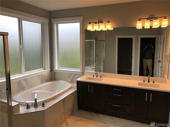 4th image of 10215 SE 208th Pl