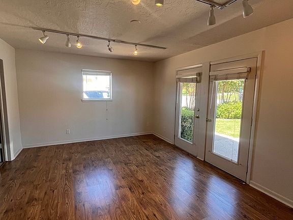 Front room to unit 107