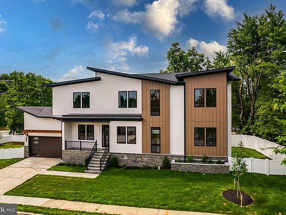 2nd image of 5906 3rd St S