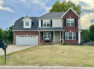 1240 Curtis Dr, Lebanon, TN 37087