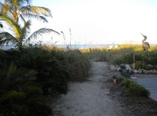 3007 Avenue F #3, Holmes Beach, FL 34217
