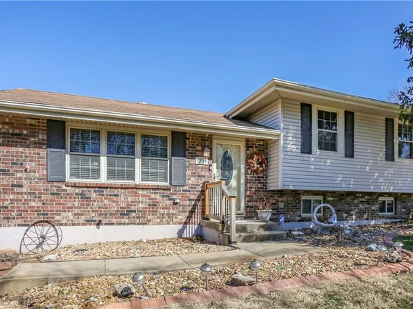 1216 NW 67th St, Kansas City, MO 64118