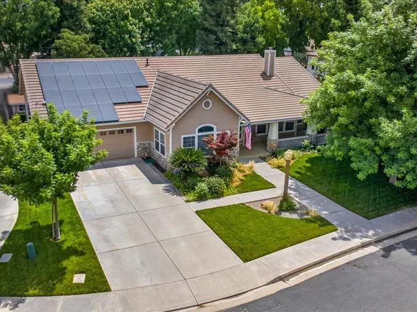 1528 S Exeter Court, Visalia, CA 93292