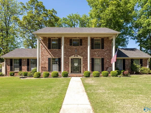 1006 Way Thru The Woods SW, Decatur, AL 35603