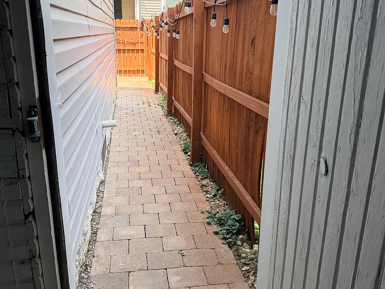 721 S West St — Photo 33
