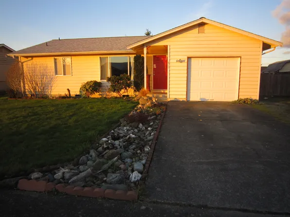 817 S 25th St, Mount Vernon, WA 98274