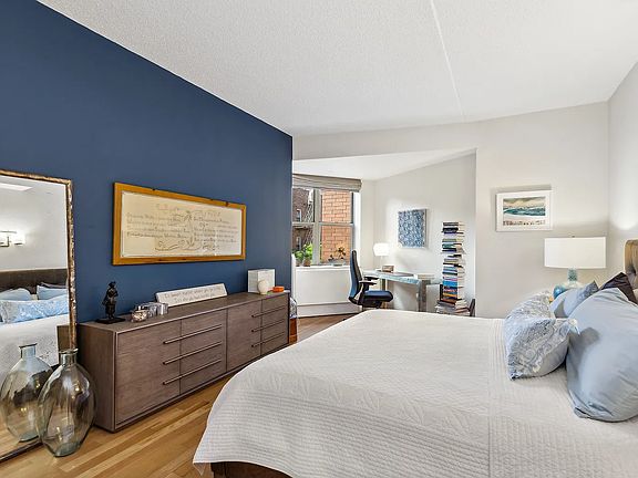 5th image of 736 W 187th St APT 505