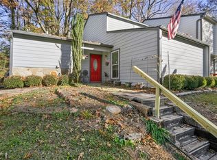 287 Toweridge Dr SW, Marietta, GA 30064