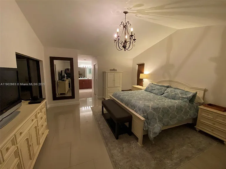 3647 Barberry Dr — Photo 13