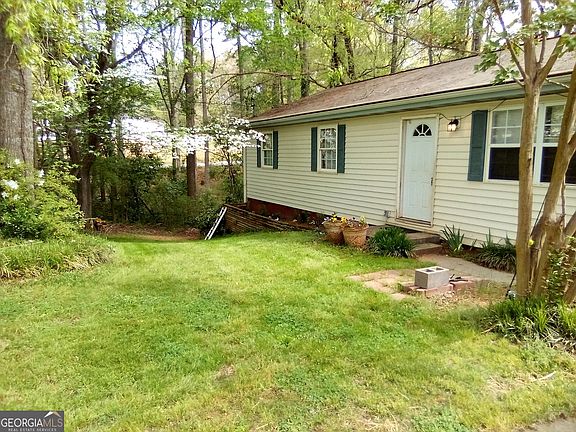 3rd image of 1698 Stag Ct NW