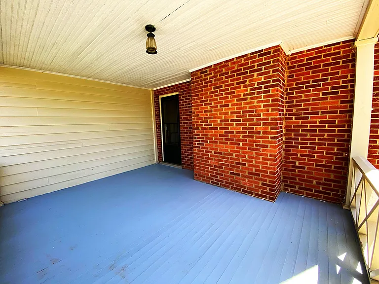 903 Belmore Ave — Photo 46