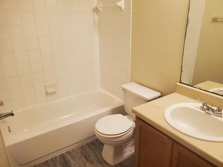 14001 Cambourne Dr — Photo 28