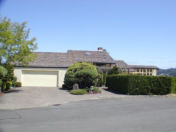 3rd image of 3116 NE 31st Ct