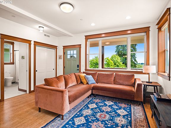 3rd image of 3926 Coho Cir