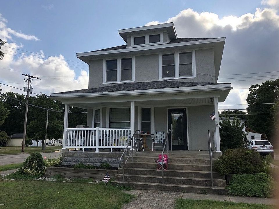 1st image of 128 S Main St