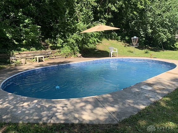 3rd image of 3801 Silver Oak St