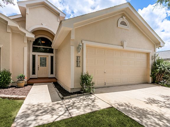 3rd image of 1514 Mooreshill Dr