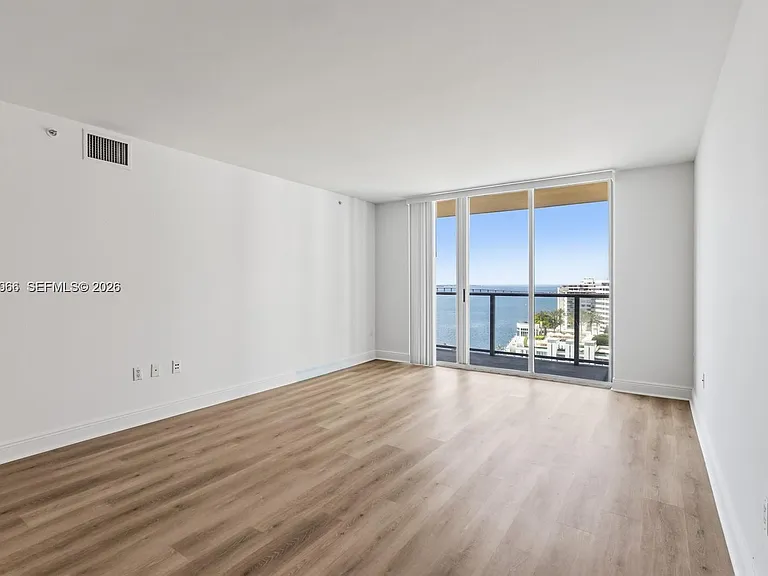1155 Brickell Bay Dr #1609 — Photo 4
