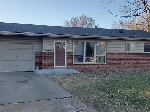195 Clearview Dr, Florissant, MO 63033