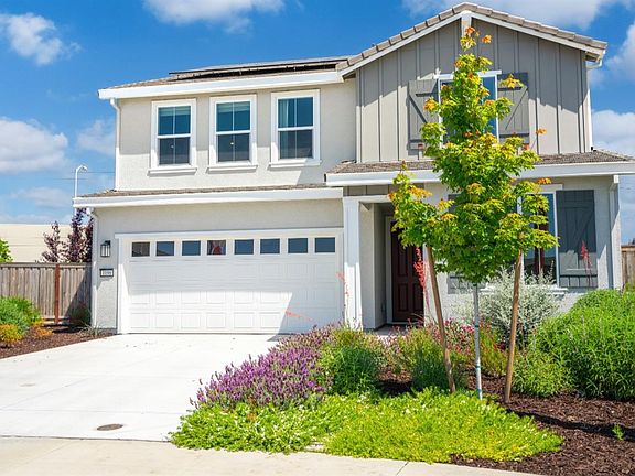 3rd image of 1096 Fiano Place