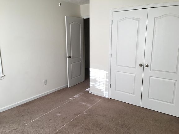 5th image of 213 Cranklen Cir APT C