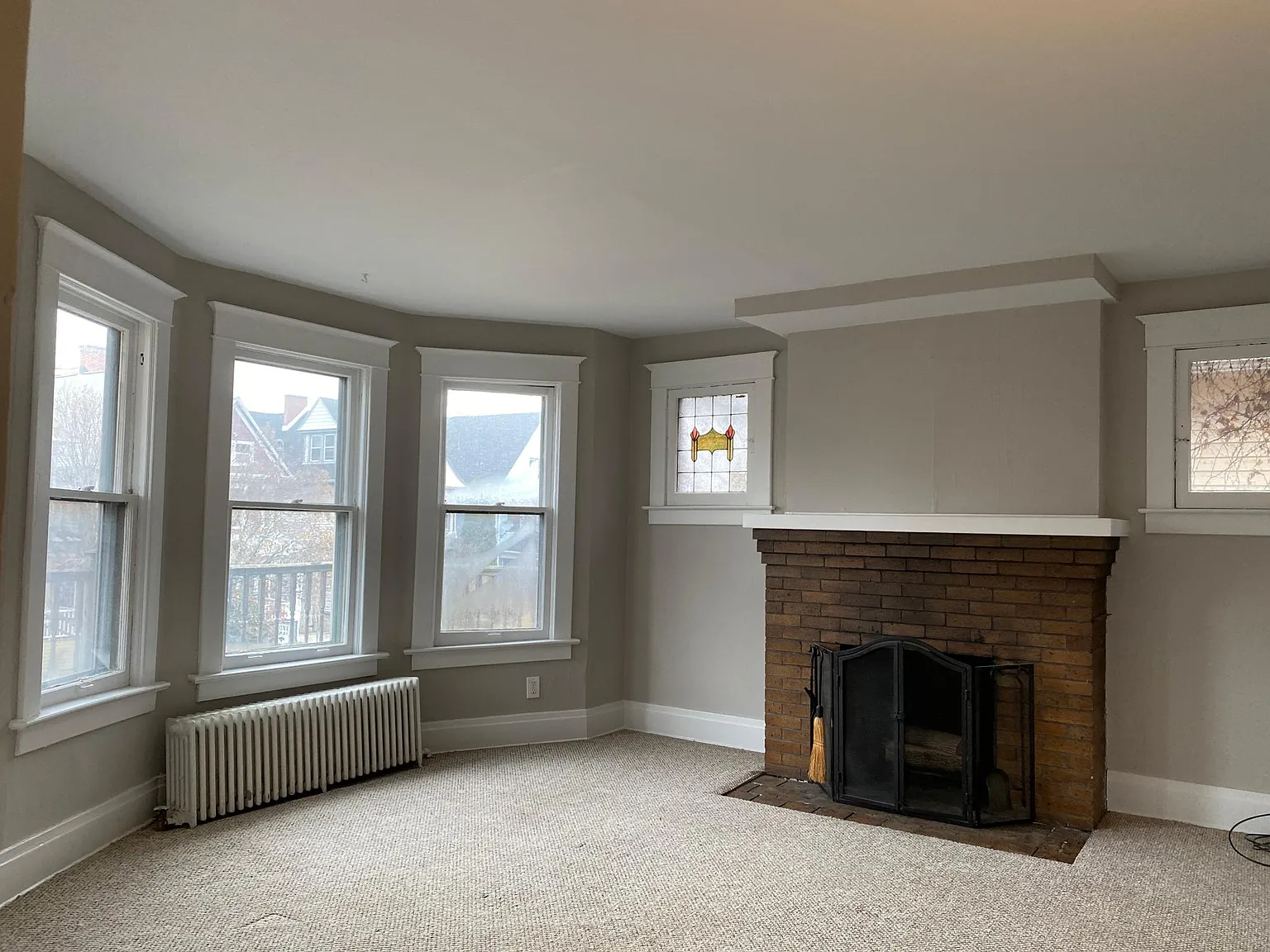 565 Auburn Ave — Photo 1