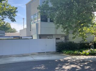 300 20th St #B, Sacramento, CA 95811