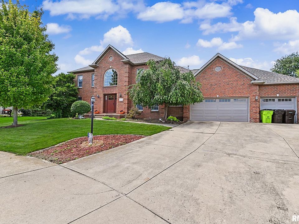 1st image of 427 W Westfield Ct