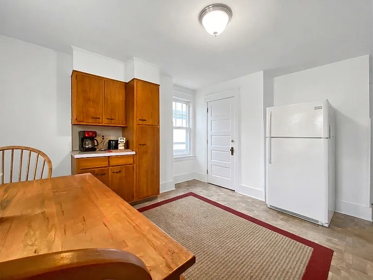 1107 W Broad St #2 — Photo 7
