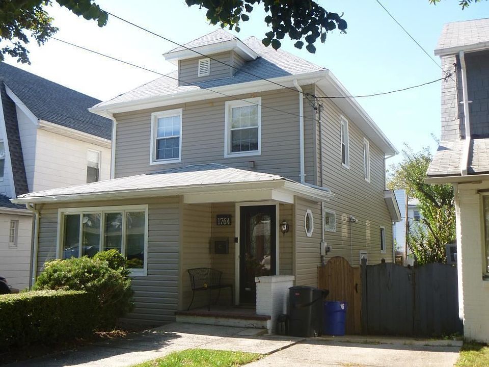 1st image of 1764 Burnett St
