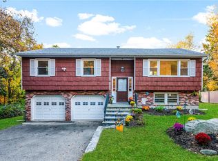 309 Mountain Rd, Jefferson Valley, NY 10535