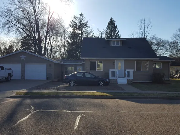 615 Garrison St, Nekoosa, WI 54457