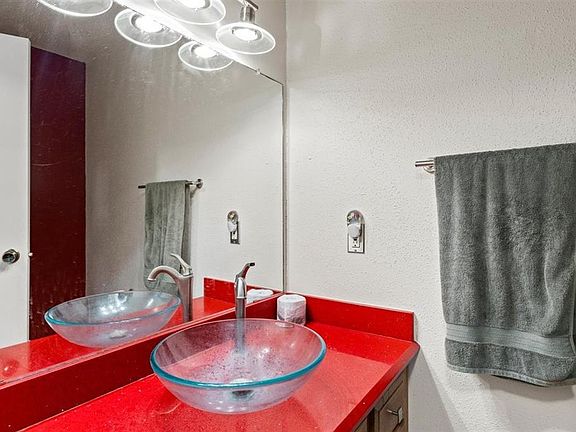 4th image of 18519 Egret Bay Boulevard #1401