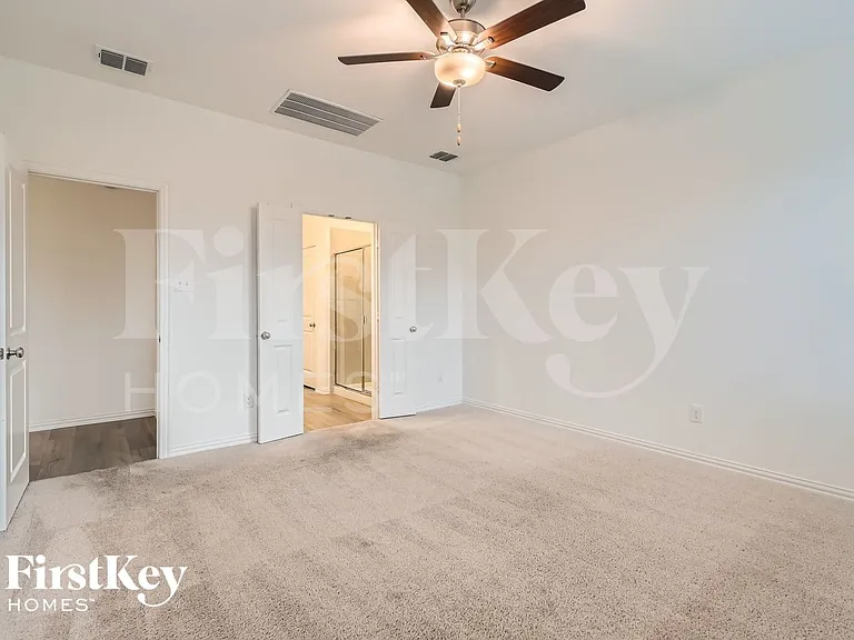 2324 Okeefe Dr — Photo 15