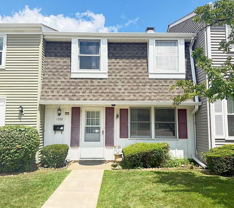 1st image of 1932 Farnham Ct