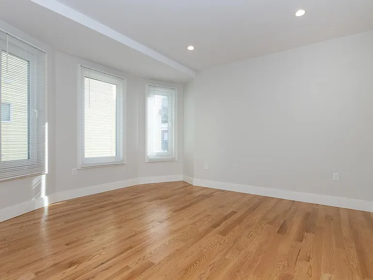 5 Tovar St #1R — Photo 7