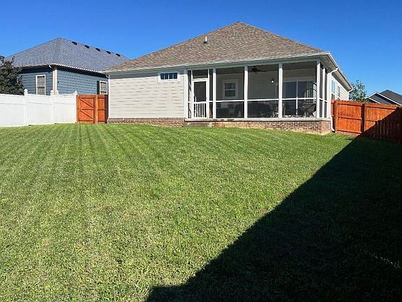 3rd image of 4101 Loblolly Ln