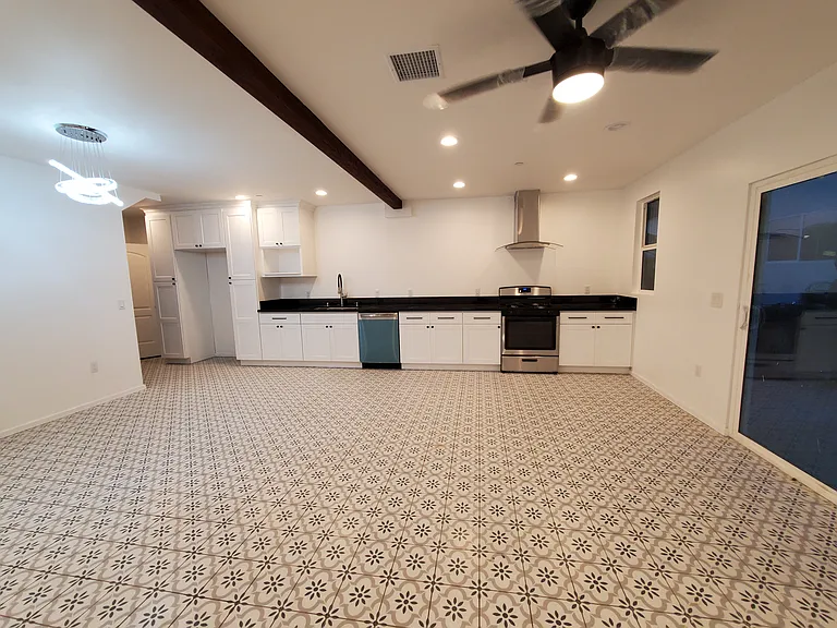 2522 Delaware St — Photo 18