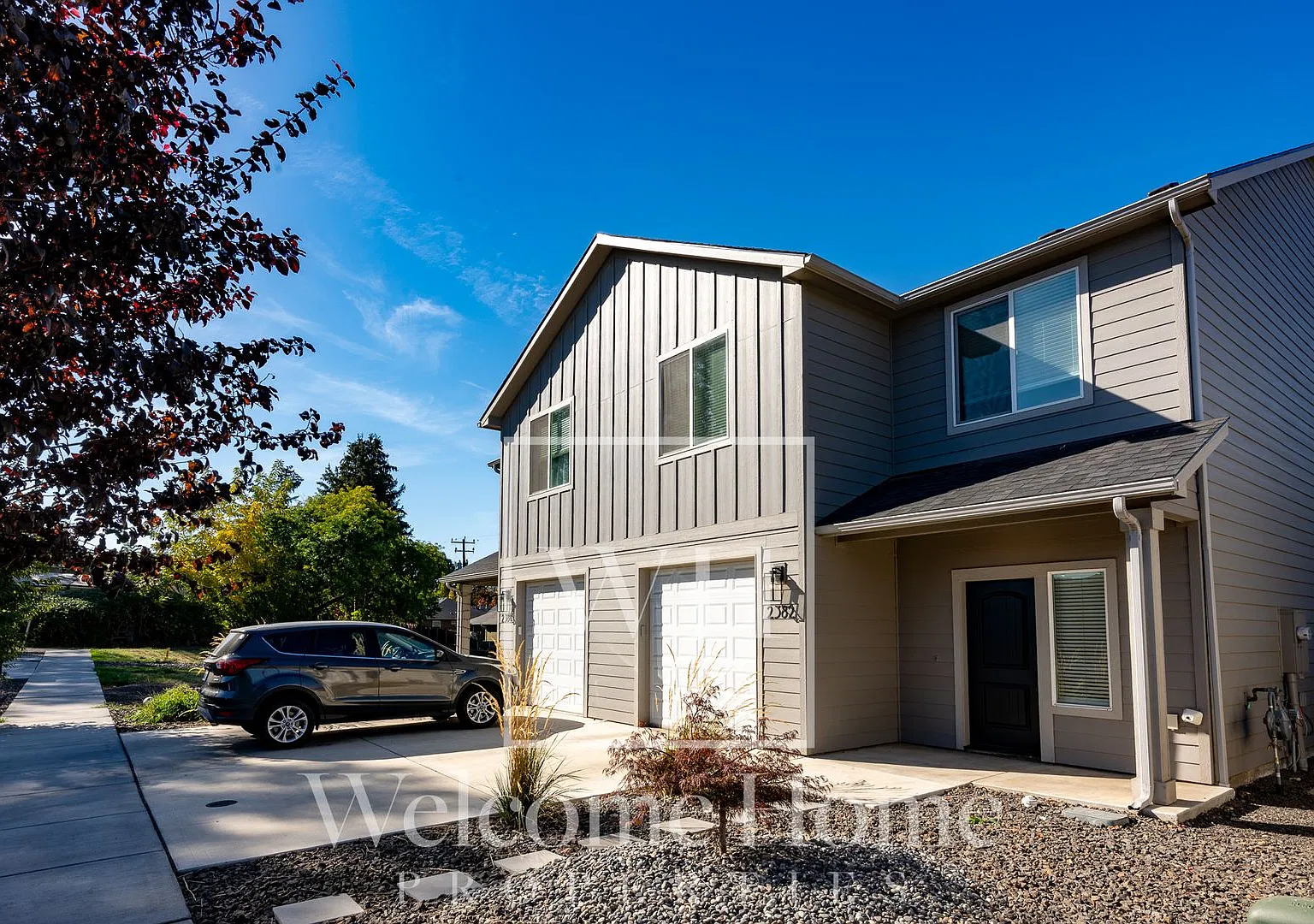 2382-2384 Herbert Place — Photo 3