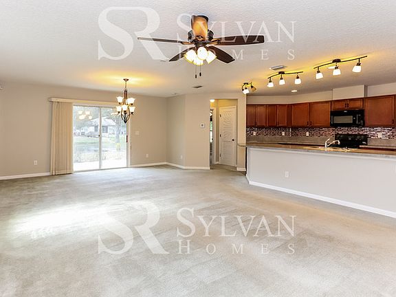 4th image of 12149 Alexandra Dr