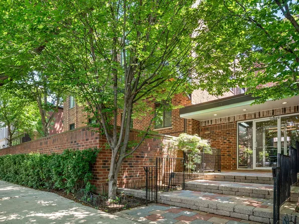 1651 N Dayton St APT 304, Chicago, IL 60614