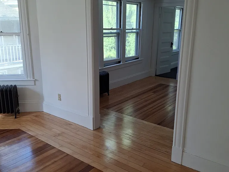 83-85 Fort Pleasant Ave #85R — Photo 7